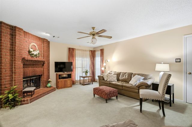 6117 Kittyhawk Drive, Rowlett, TX 75089