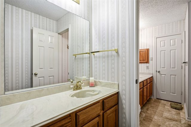 6117 Kittyhawk Drive, Rowlett, TX 75089