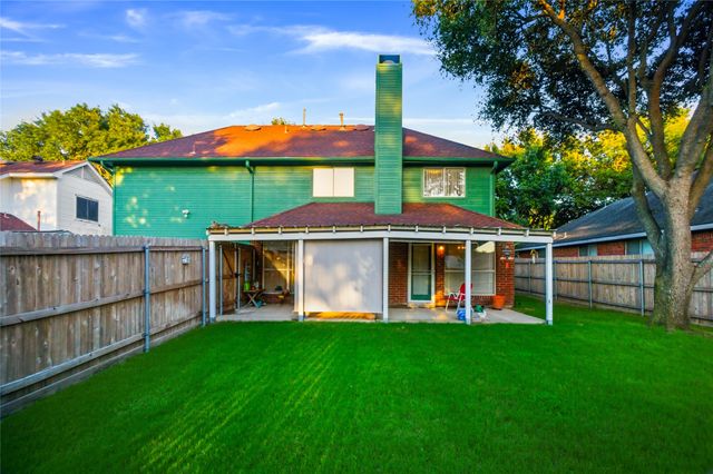 6117 Kittyhawk Drive, Rowlett, TX 75089
