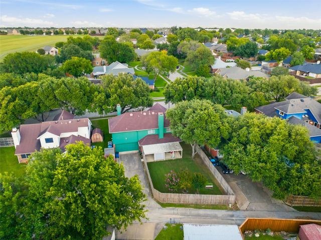 6117 Kittyhawk Drive, Rowlett, TX 75089
