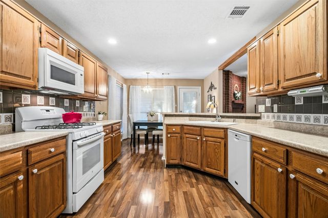 6117 Kittyhawk Drive, Rowlett, TX 75089