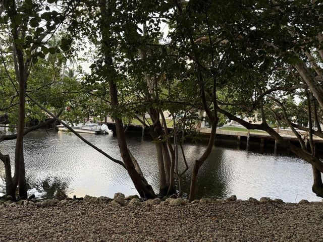 548 SE 1st Cir, Pompano Beach, FL 33060