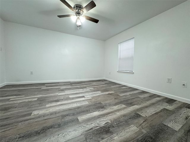 2800 Walker Street, Fort Worth, TX 76105