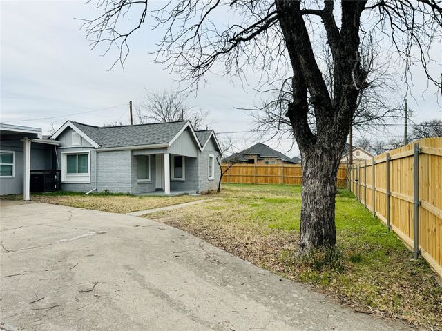 2800 Walker Street, Fort Worth, TX 76105