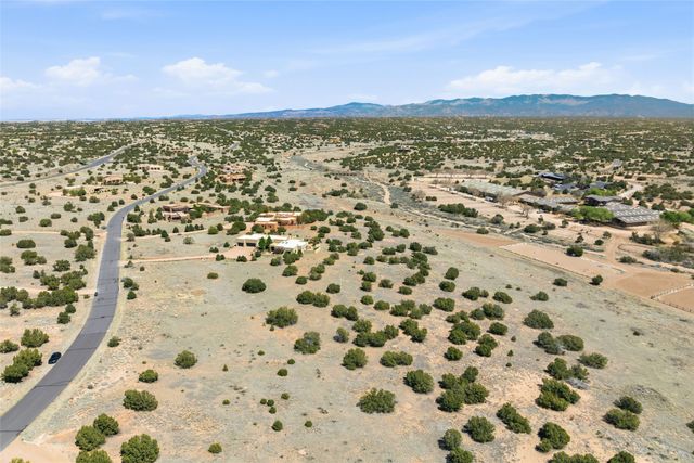32 Calle Ventoso West Lot 819, Santa Fe, NM 87506