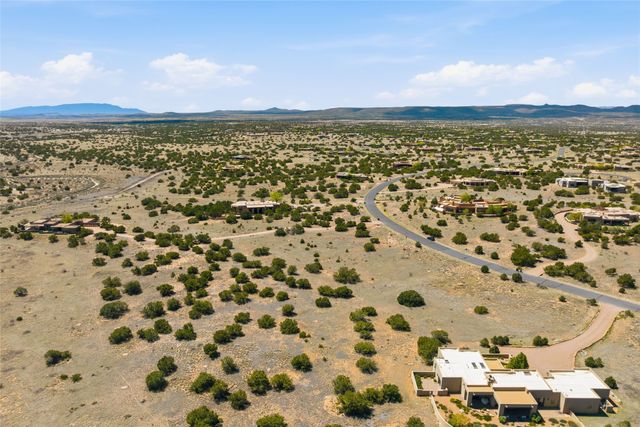 32 Calle Ventoso West Lot 819, Santa Fe, NM 87506