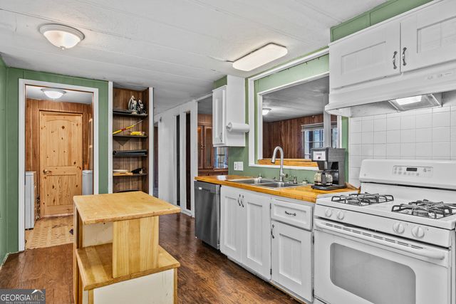 3935 Loganville Highway, Loganville, GA 30052