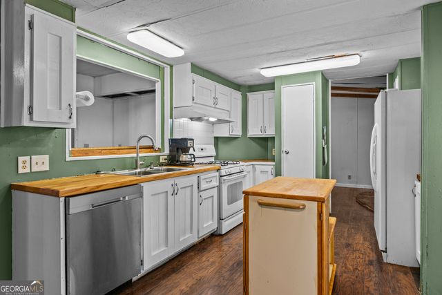 3935 Loganville Highway, Loganville, GA 30052