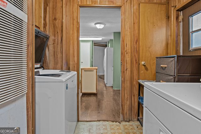 3935 Loganville Highway, Loganville, GA 30052