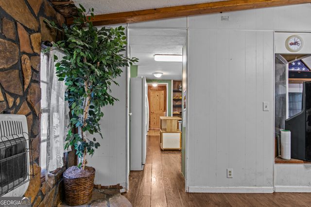 3935 Loganville Highway, Loganville, GA 30052