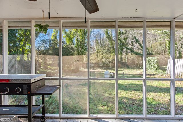 3935 Loganville Highway, Loganville, GA 30052