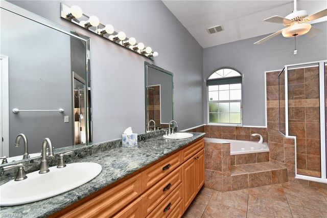 2313 SW 53rd TER, Cape Coral, FL 33914