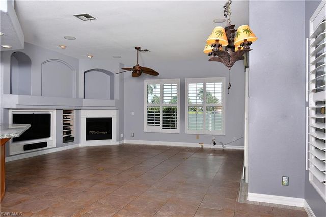 2313 SW 53rd TER, Cape Coral, FL 33914