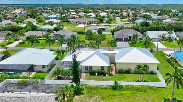 2313 SW 53rd TER, Cape Coral, FL 33914