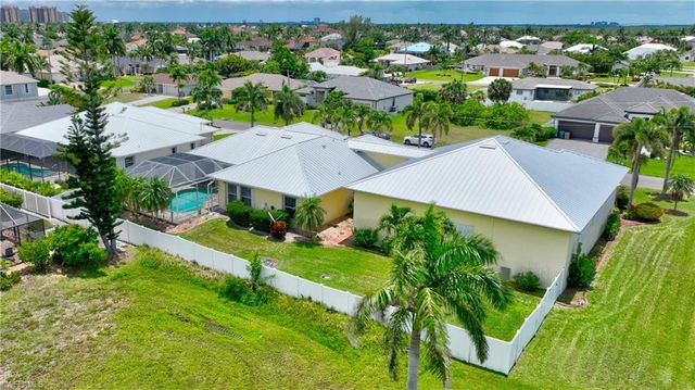 2313 SW 53rd TER, Cape Coral, FL 33914