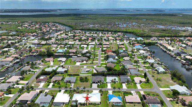 2313 SW 53rd TER, Cape Coral, FL 33914