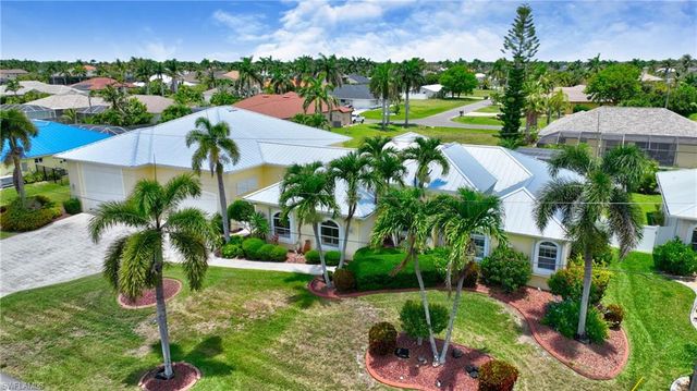 2313 SW 53rd TER, Cape Coral, FL 33914