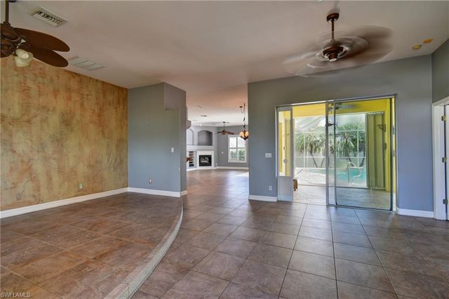 2313 SW 53rd TER, Cape Coral, FL 33914