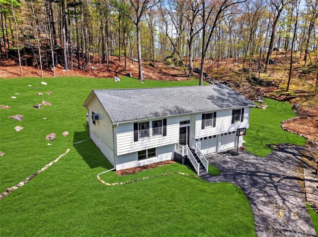 58 Englewood Terrace, Mahopac, NY 10541