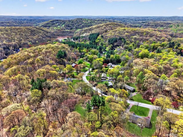 58 Englewood Terrace, Mahopac, NY 10541