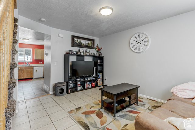 424 E 2050 N #1A, North Ogden, UT 84414