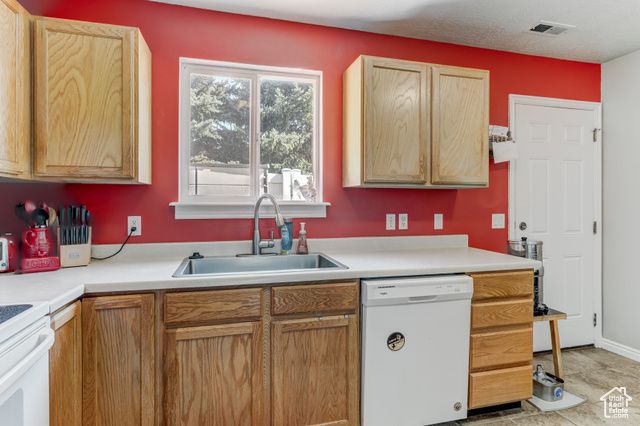 424 E 2050 N #1A, North Ogden, UT 84414