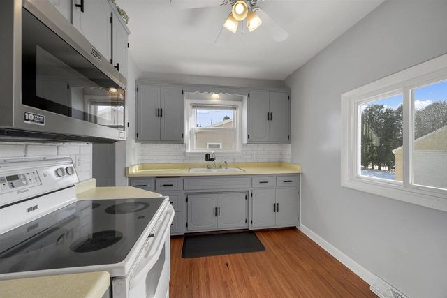 817 ELM STREET, De Pere, WI 54115