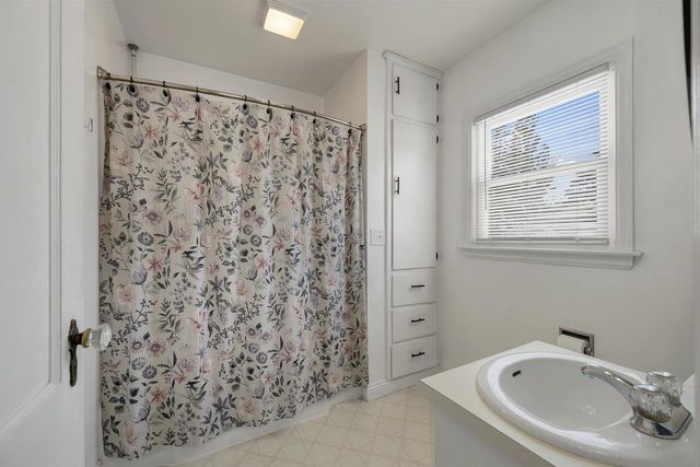 817 ELM STREET, De Pere, WI 54115