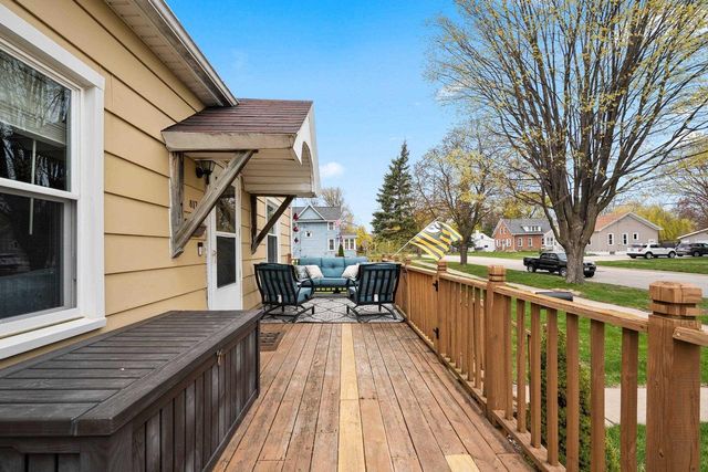 817 ELM STREET, De Pere, WI 54115