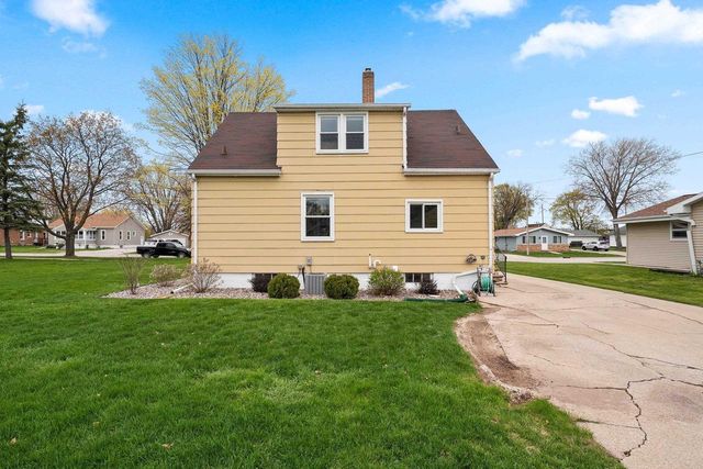 817 ELM STREET, De Pere, WI 54115