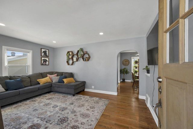817 ELM STREET, De Pere, WI 54115