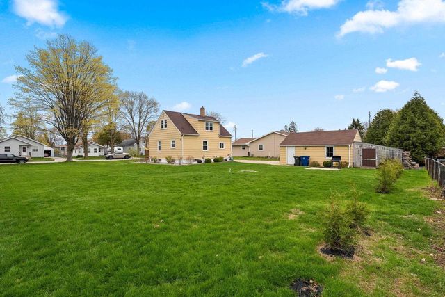 817 ELM STREET, De Pere, WI 54115