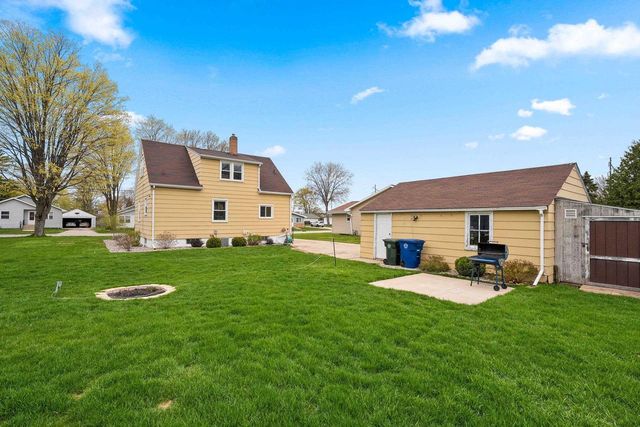 817 ELM STREET, De Pere, WI 54115