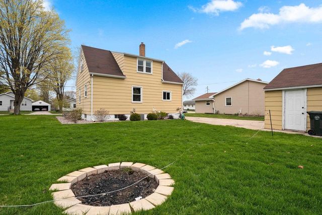 817 ELM STREET, De Pere, WI 54115