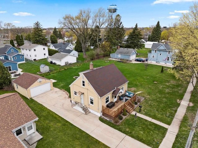 817 ELM STREET, De Pere, WI 54115
