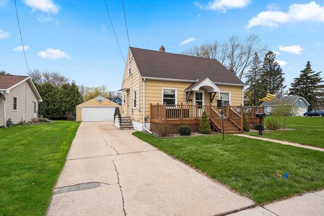 817 ELM STREET, De Pere, WI 54115