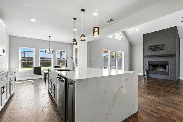 8023 Pennington, Fort Worth, TX 76126