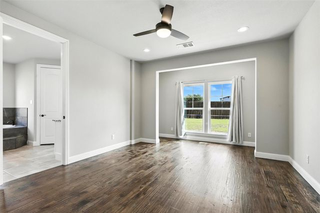 8023 Pennington, Fort Worth, TX 76126