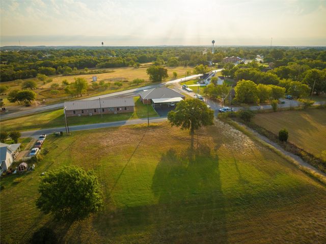 1360 E Bypass 287, Alvord, TX 76225