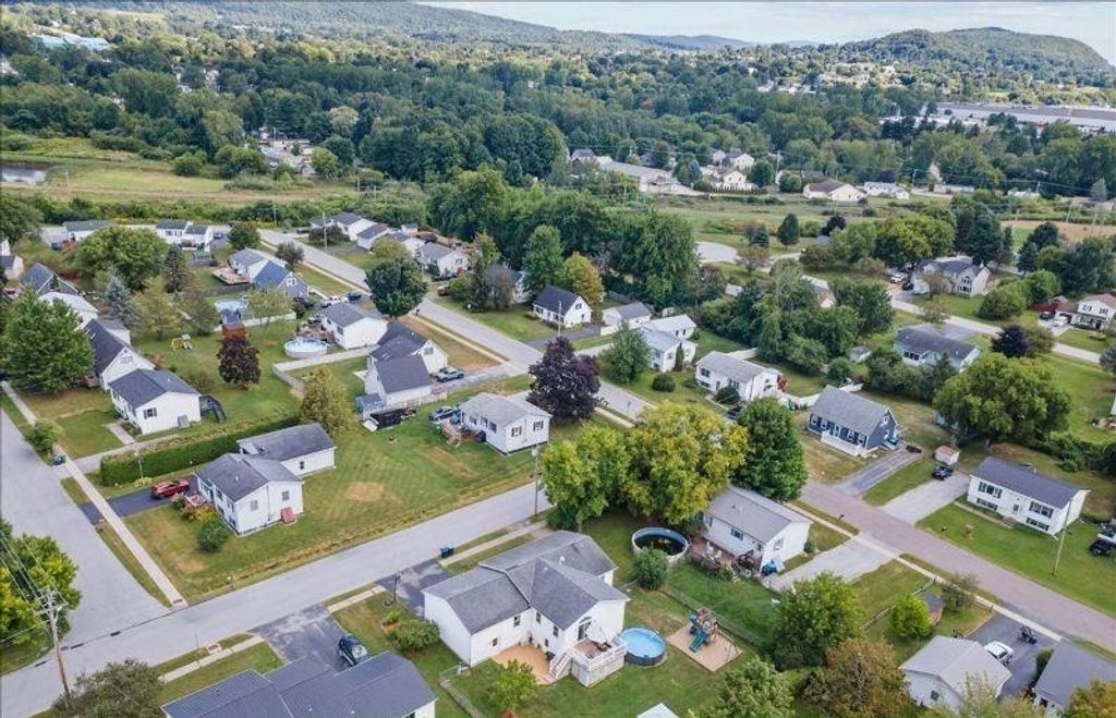 58 Edward Street, St. Albans City, VT 05478