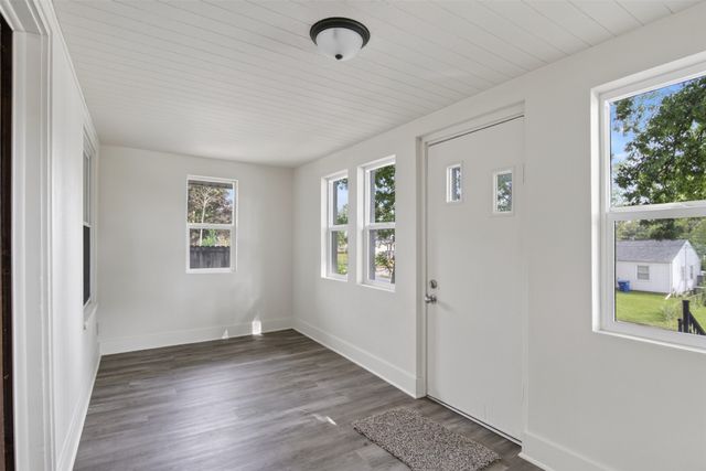 1317 Euclid Avenue, Des Moines, IA 50313
