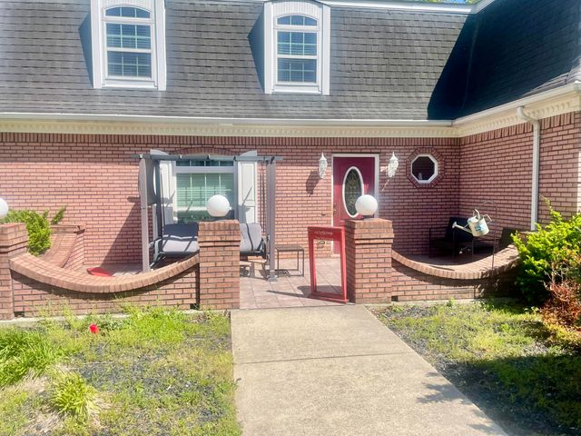 390 Fountain Way, Somerset, KY 42501