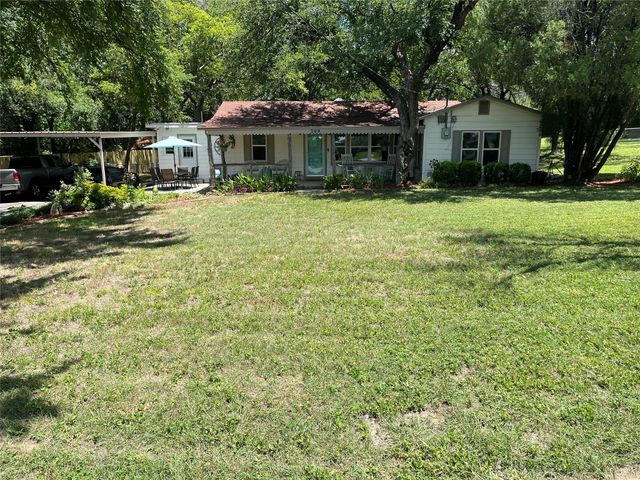 209 Marquette Avenue, Azle, TX 76020