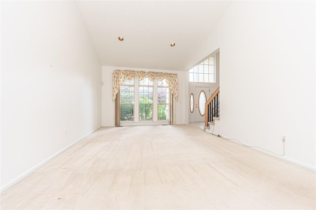 4663 Rosewood Lane, West Bloomfield, MI 48323