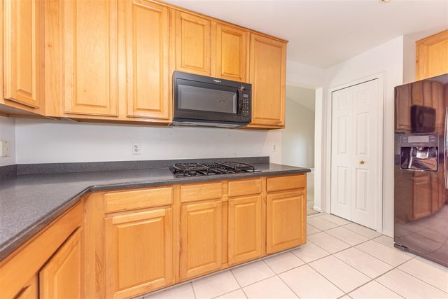 4663 Rosewood Lane, West Bloomfield, MI 48323