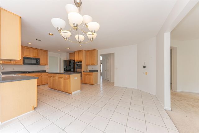 4663 Rosewood Lane, West Bloomfield, MI 48323