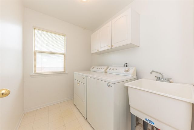 4663 Rosewood Lane, West Bloomfield, MI 48323