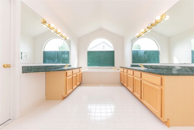 4663 Rosewood Lane, West Bloomfield, MI 48323