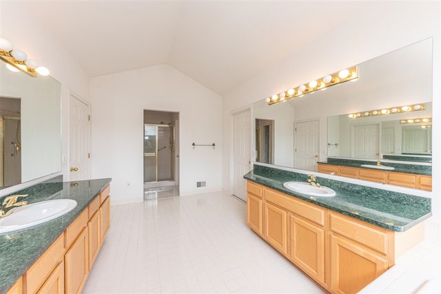 4663 Rosewood Lane, West Bloomfield, MI 48323