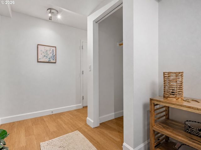 1205 Sw CARDINELL Dr 607, Portland, OR 97201